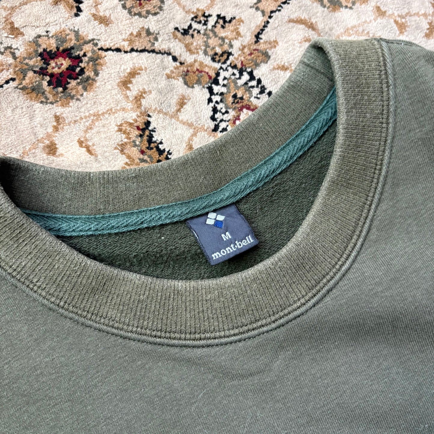Montbell olive green sweatshirt (M)