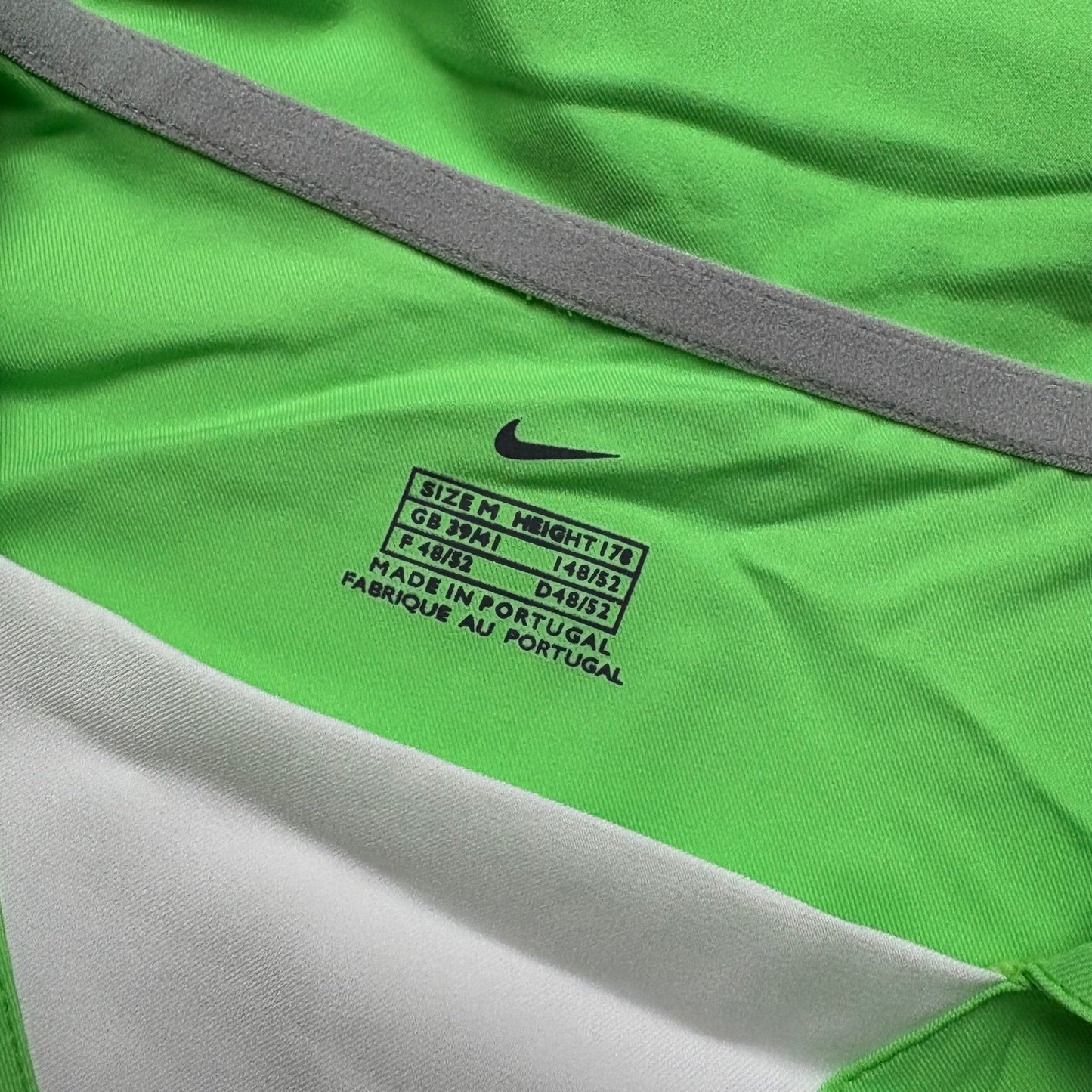 Nike nigeria 2002 home jersey (M)