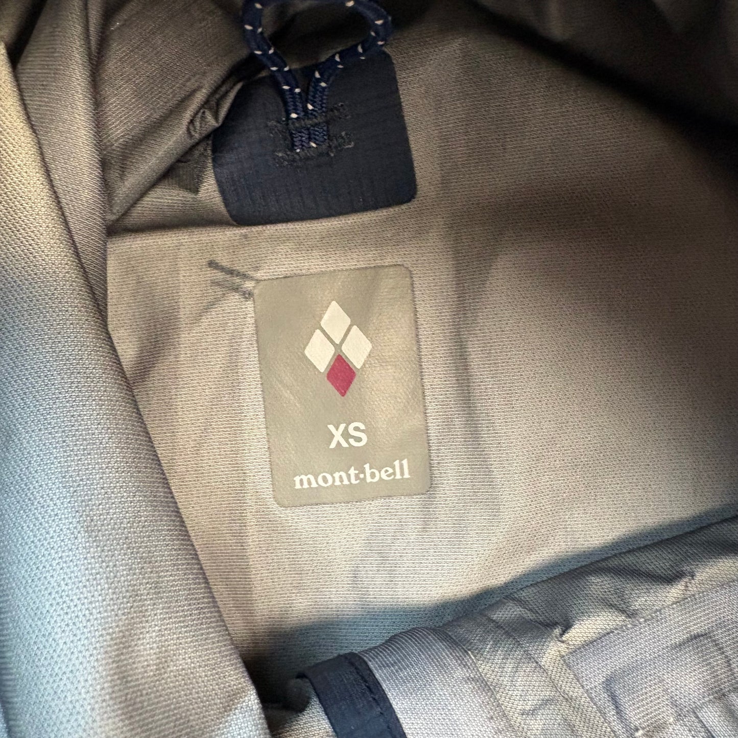 Montbell navy blue GoreTex shell jacket (XS)