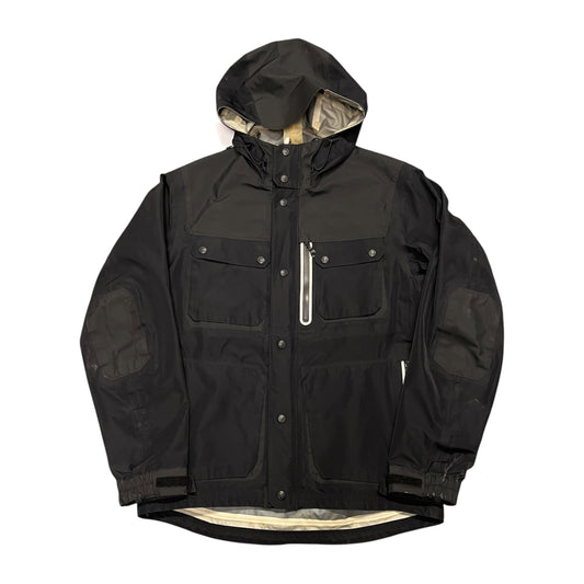 Stussy black goretex shell jacket (L)