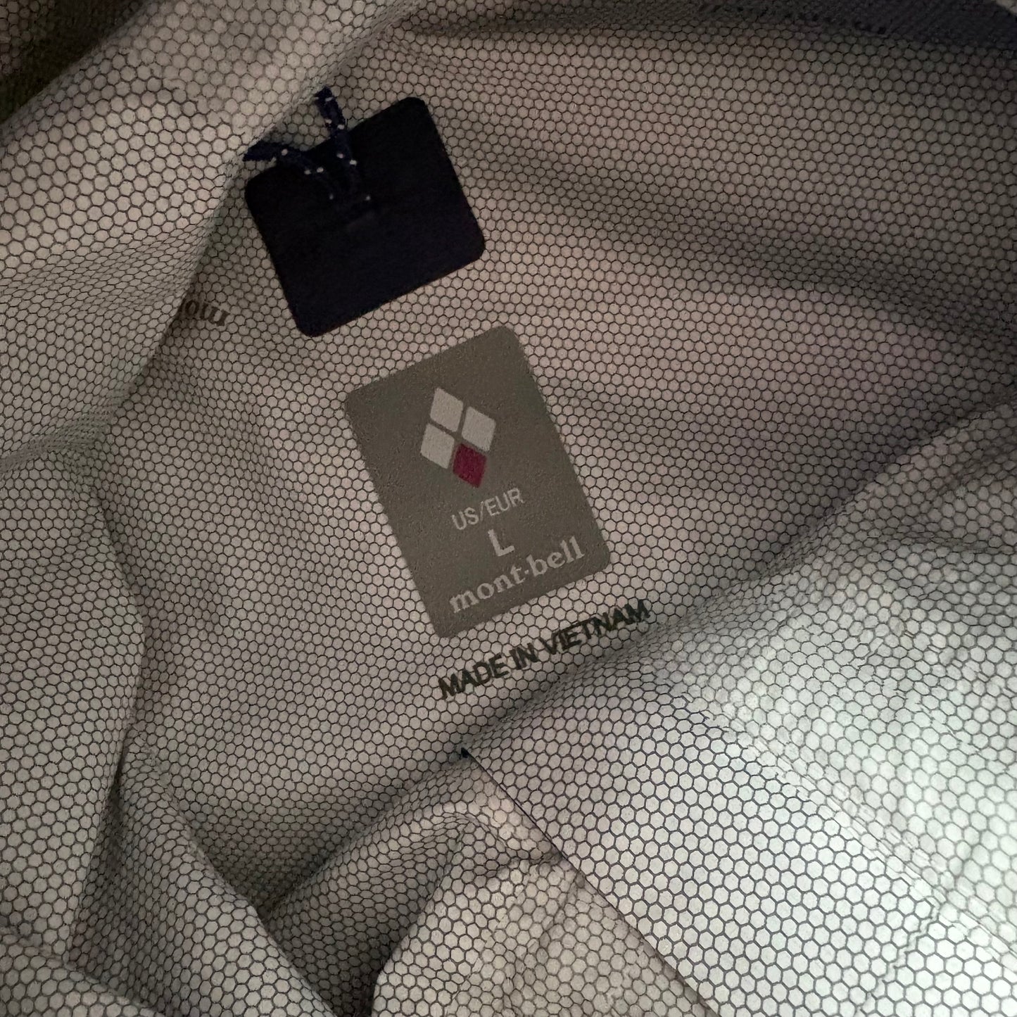 Montbell navy drytec waterproof shell jacket (L)