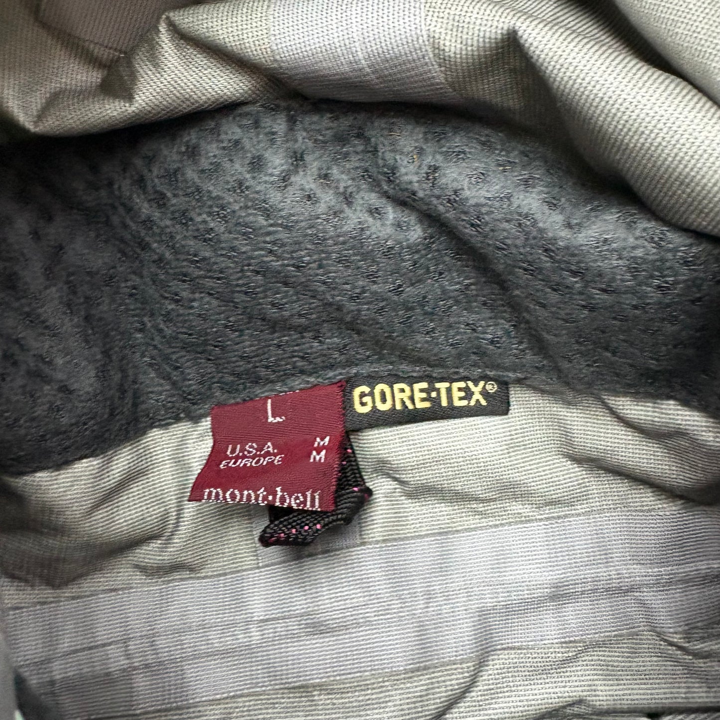 Montbell mint GORE-TEX shell jacket (M)