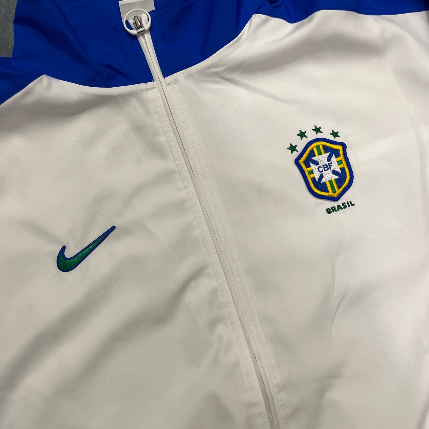 Nike brazil white track jacket (XL)