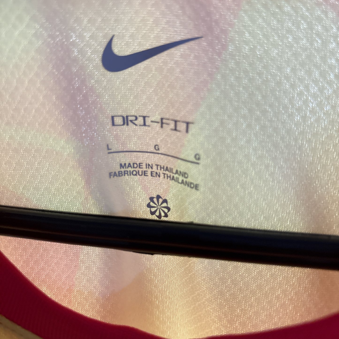 Nike TN jersey BNWT (L)