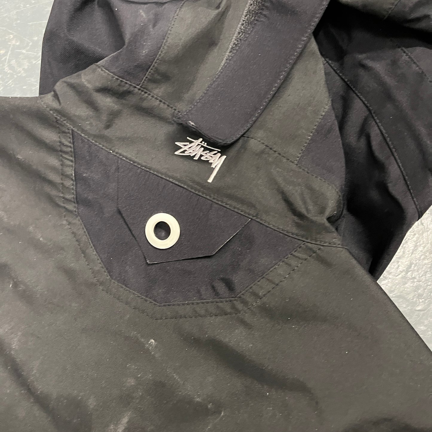 Stussy black goretex shell jacket (L)