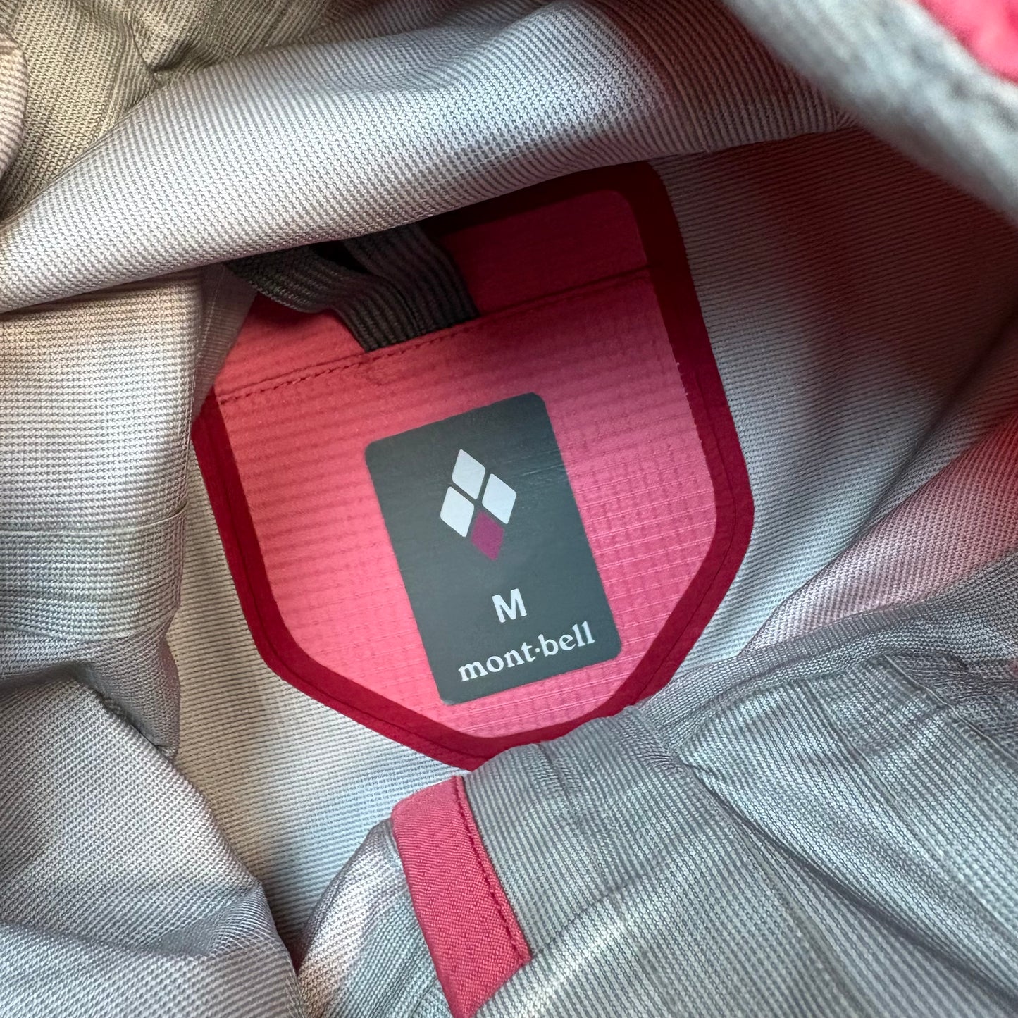Montbell pink gore-tex shell jacket (M)