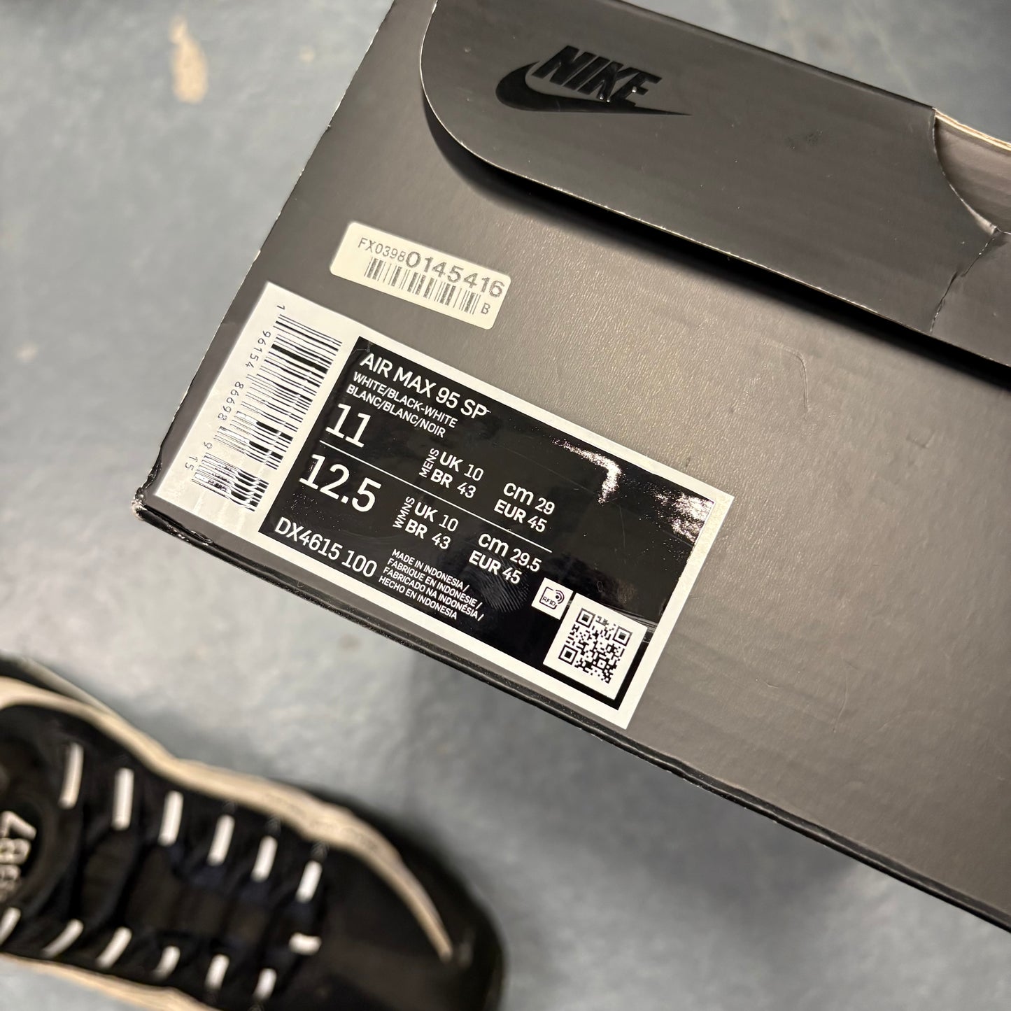 Nike air max 95 “sketch” black white with accessories (UK10)