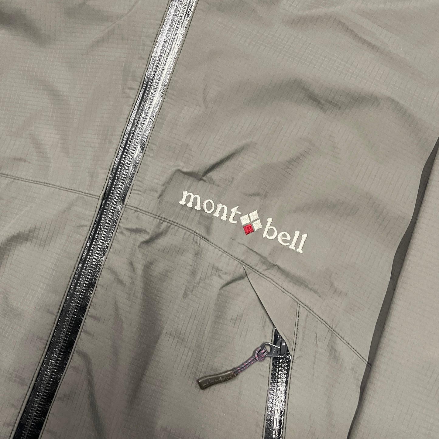 Montbell grey goretex shell jacket (M)