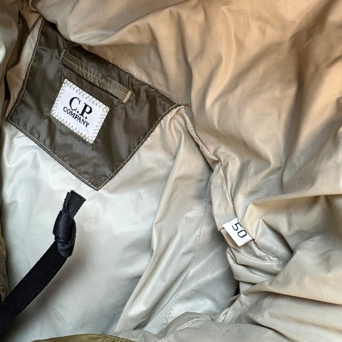 CP Company DD shell beige puffer (L)