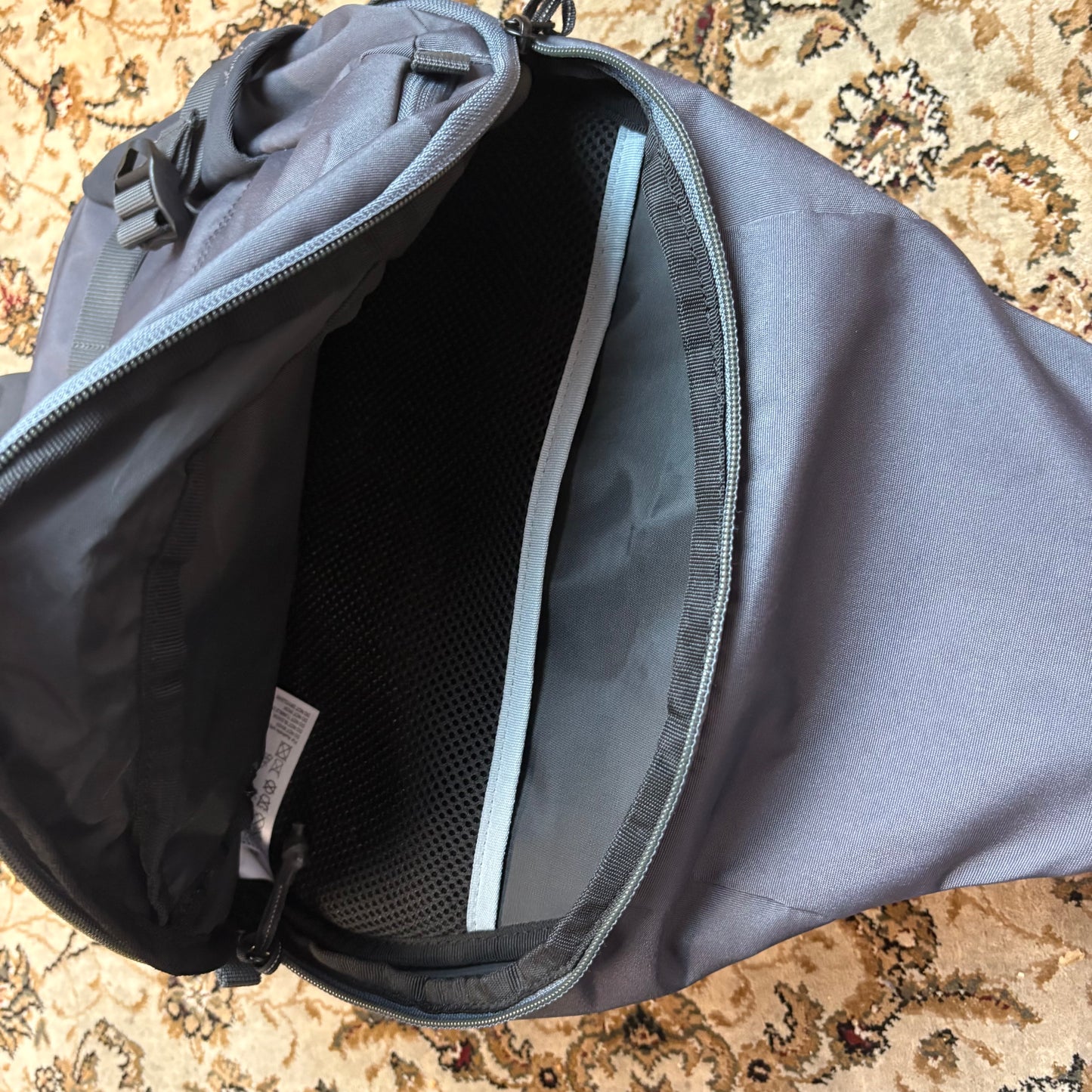 Oakley grey sling bag