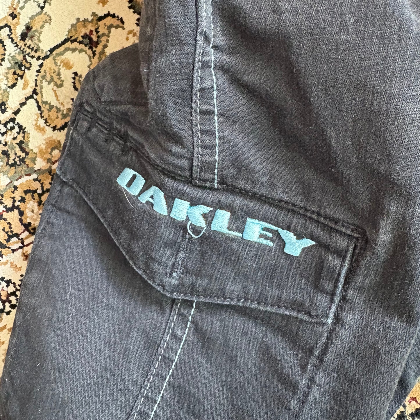 Oakley software black shorts (W30)