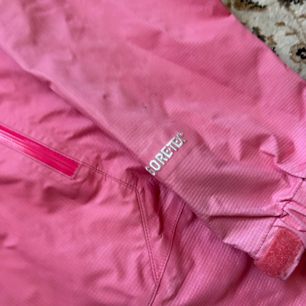 Montbell pink GORE-TEX shell jacket (M)