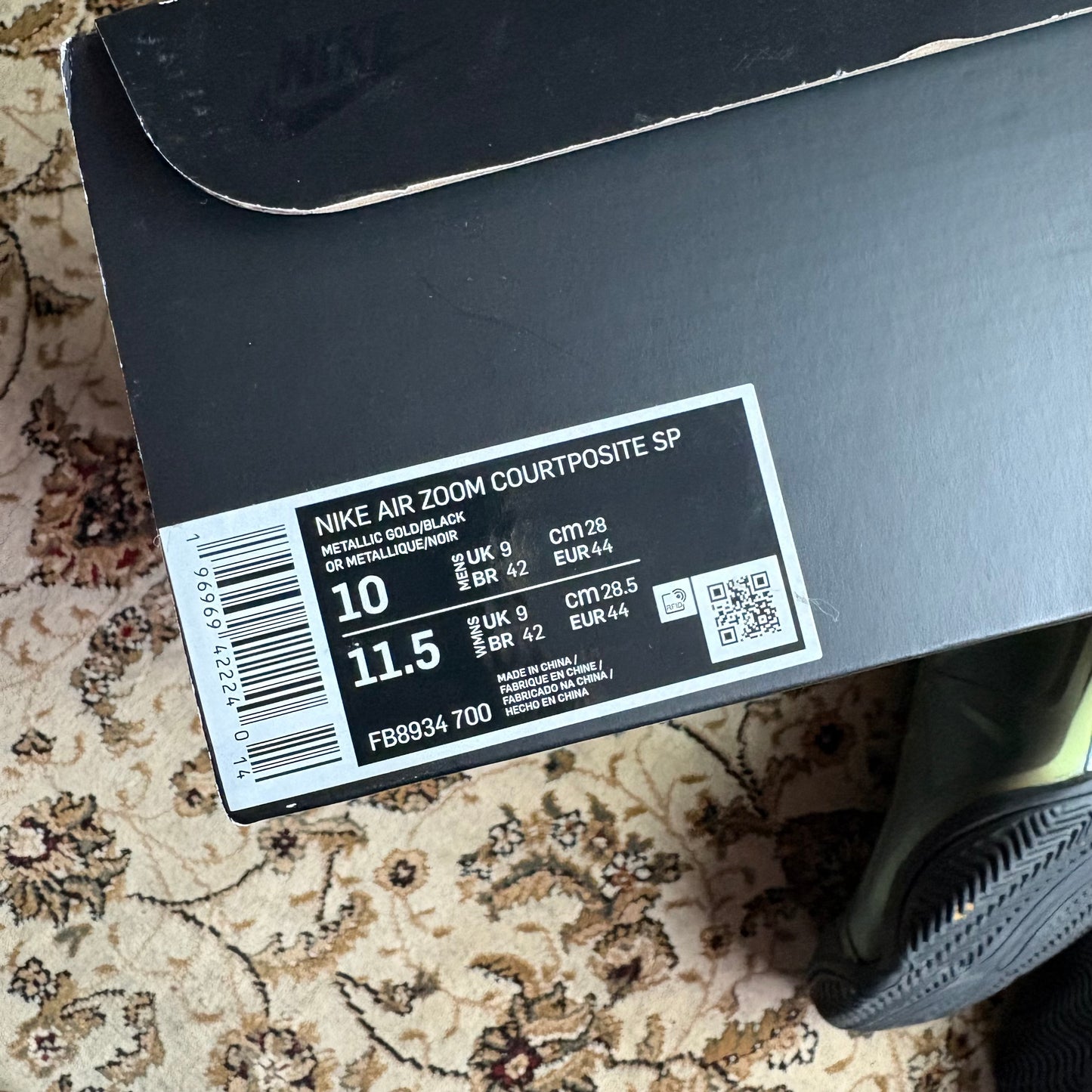 Supreme Nike metallic Court posite (UK9)