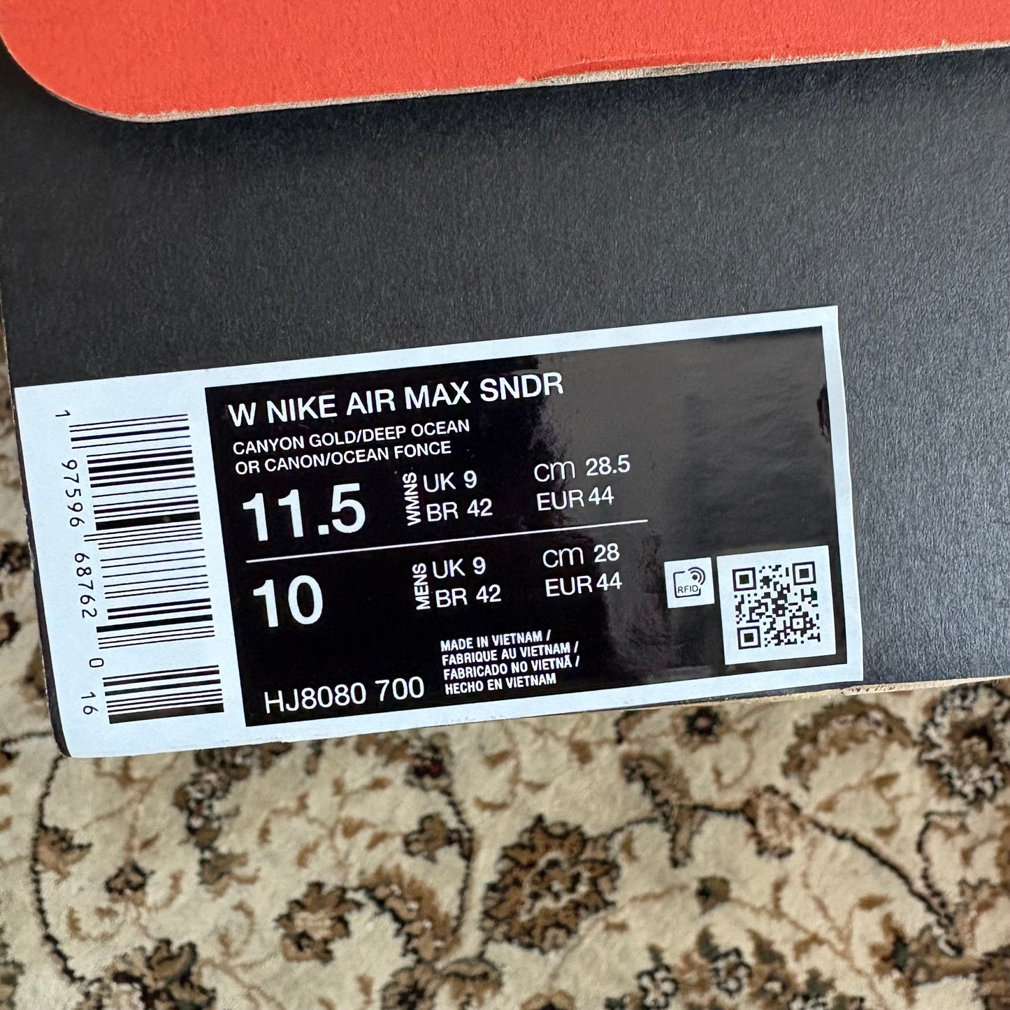 Nike canyon gold SUNDER (UK9)