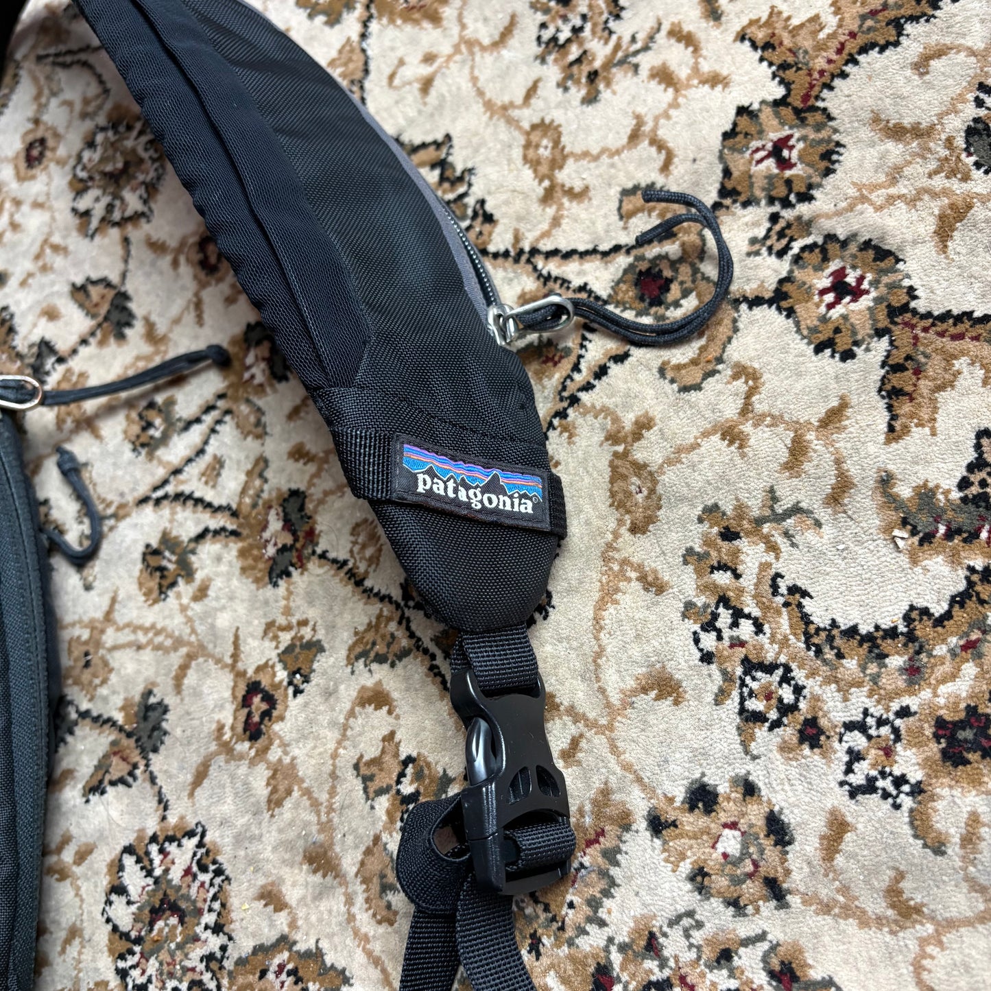 Patagonia atom black sling bag