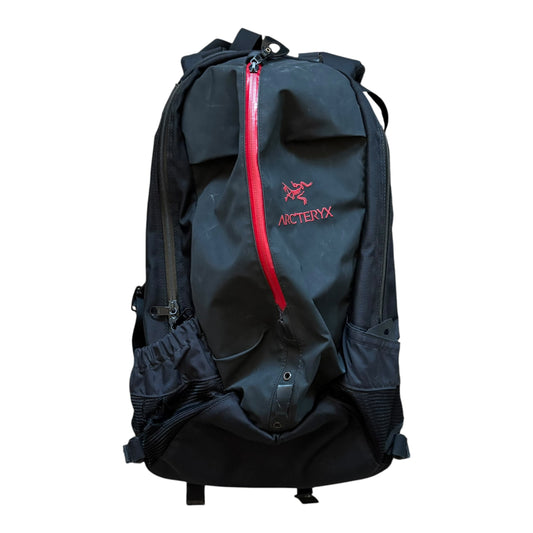 Arc’teryx Arro red/black backpack