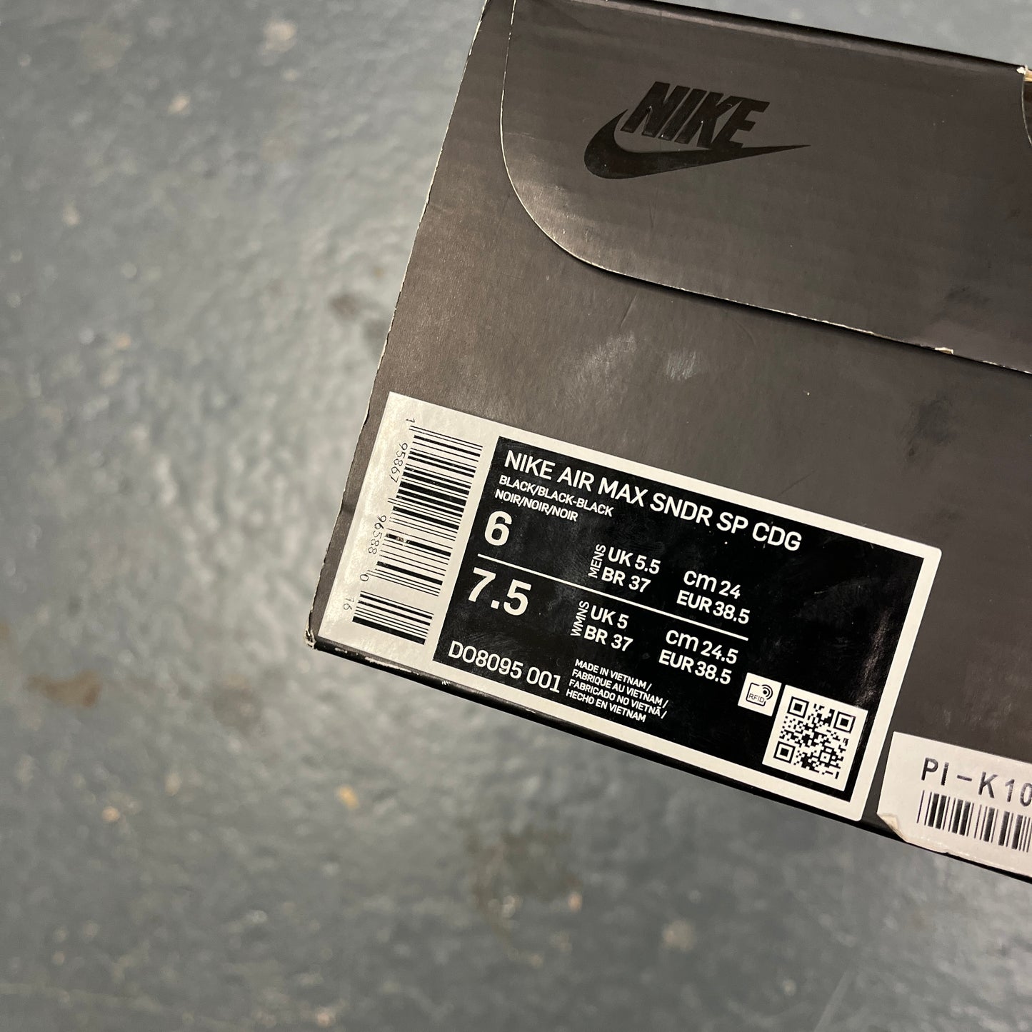 Nike CDG sunder triple black (UK5.5)