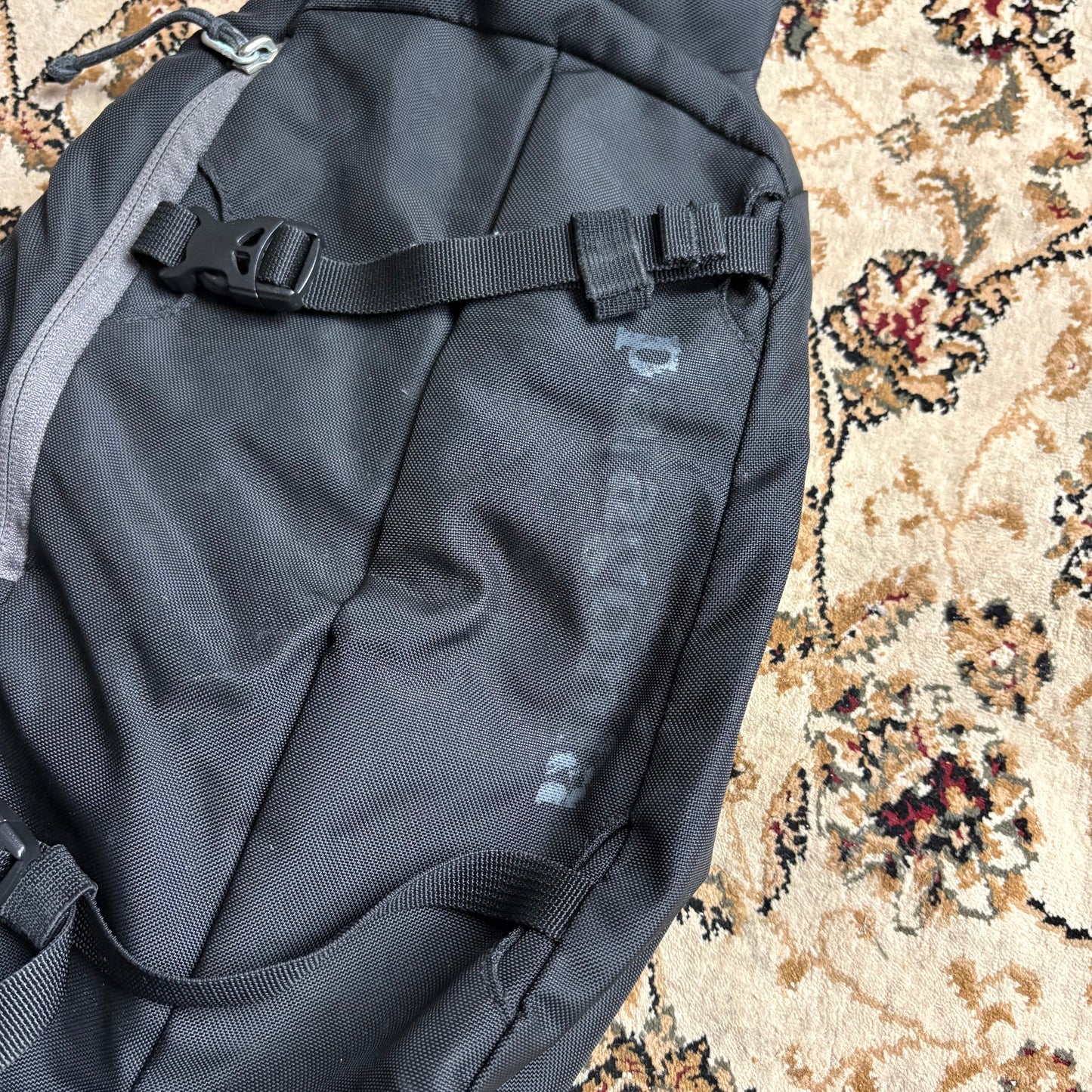 Patagonia atom black sling bag