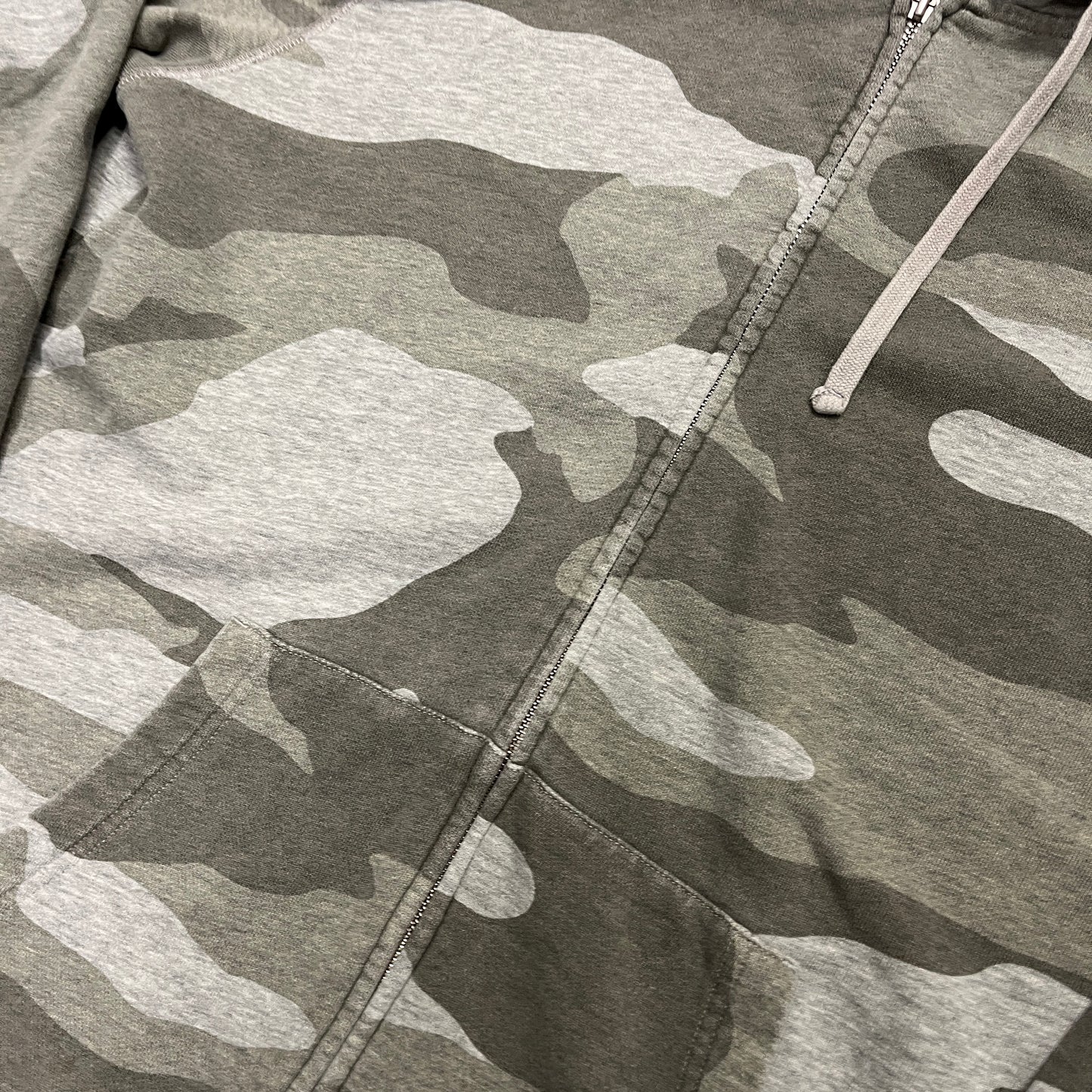 Stussy grey camo zipup hoodie (M)