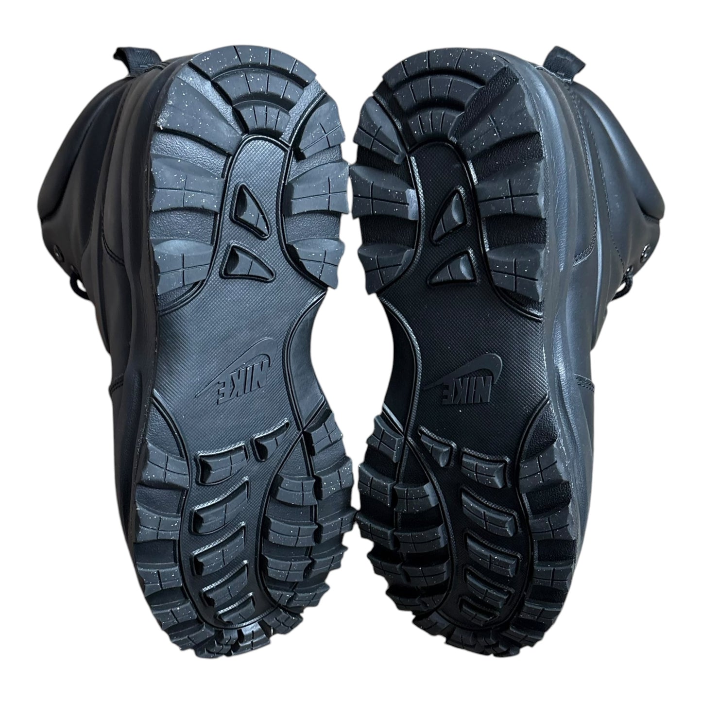 Nike Manoa black boots