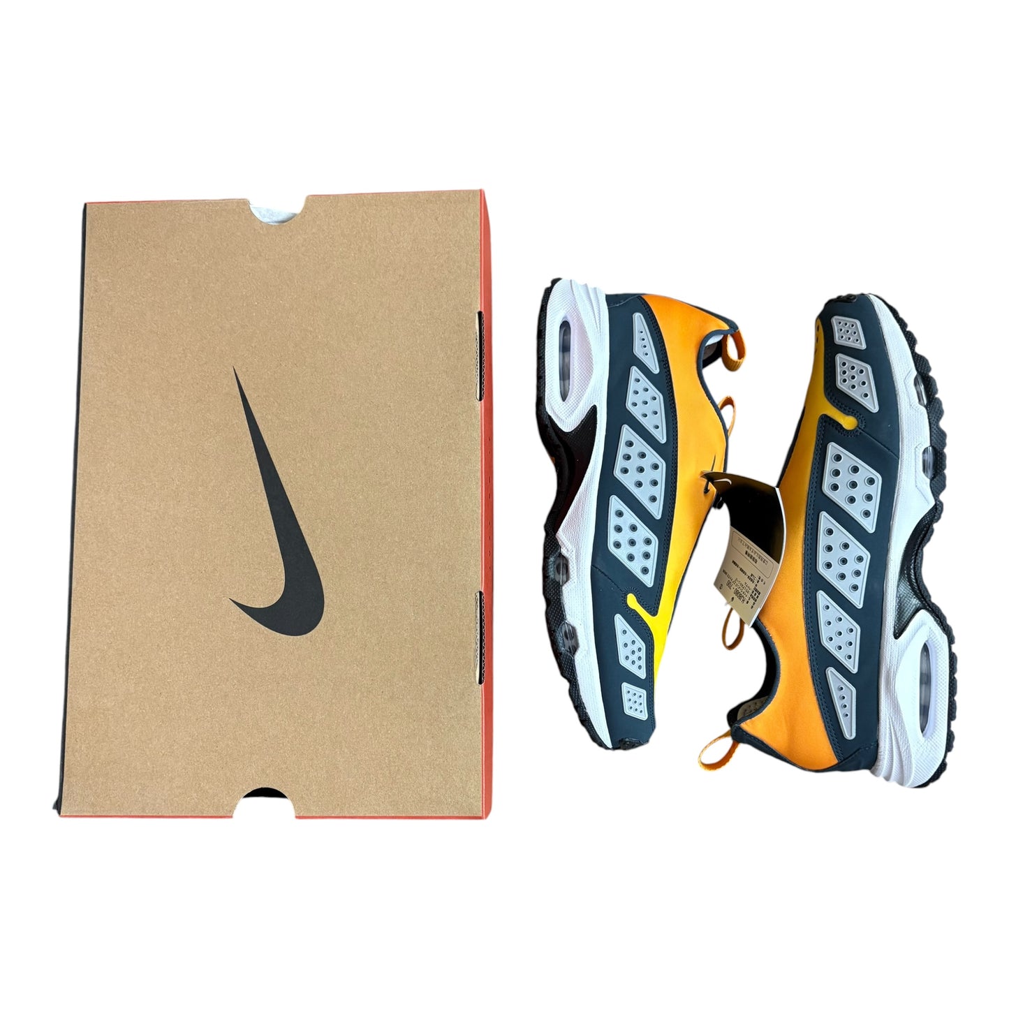 Nike Sunder canyon gold BNWT (UK7.5)