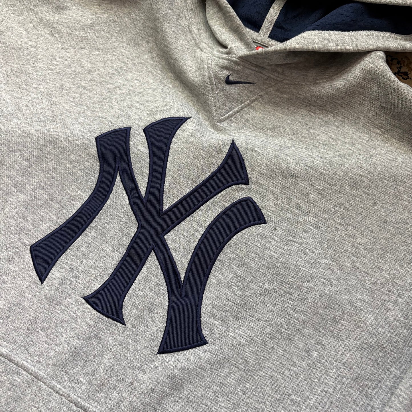 Nike Yankees centre swoosh grey hoodie (L)
