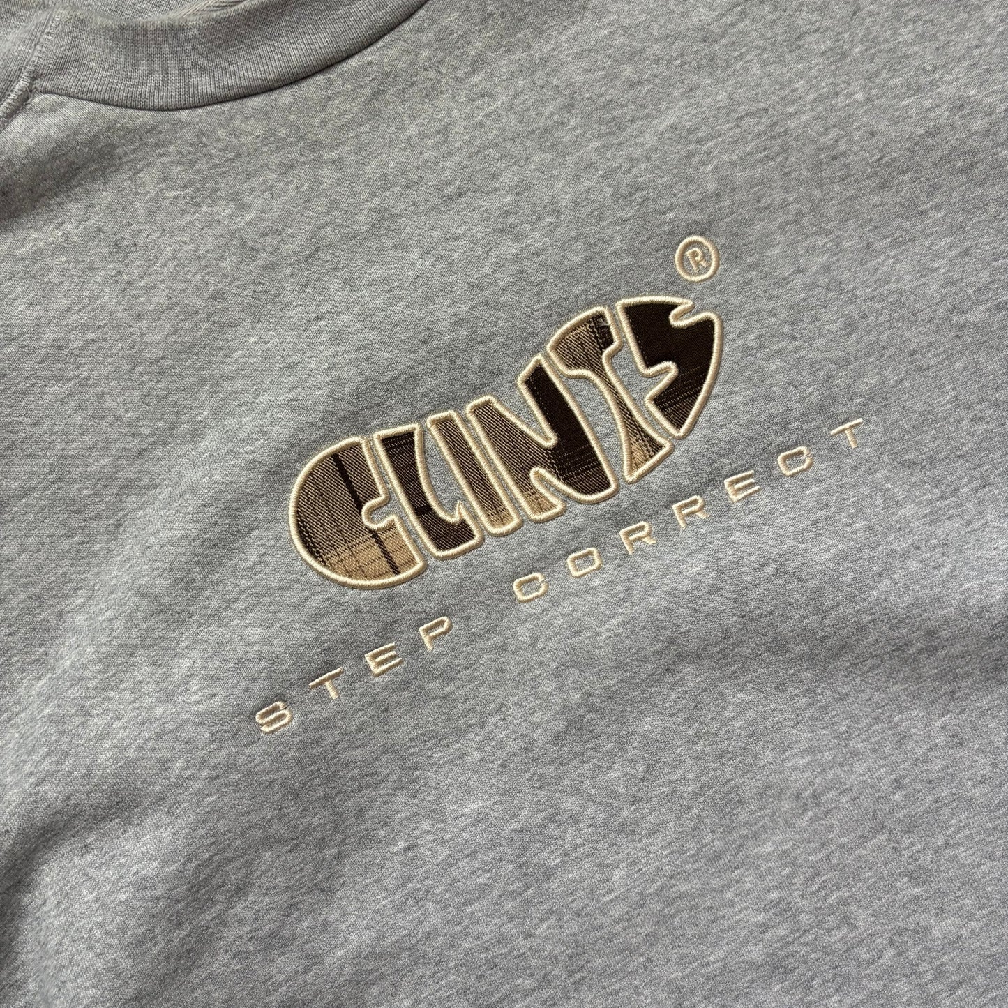 Clint’s grey sweatshirt (XL)