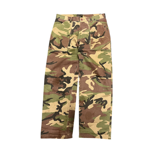 Stussy camo print cargo trousers (W34”L29”)