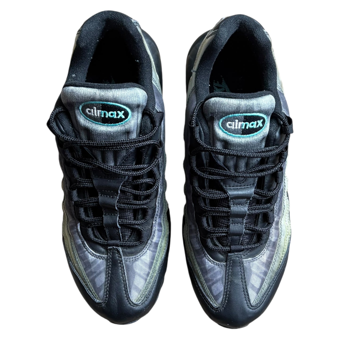 Nike air max 95 aurora green (UK8.5)