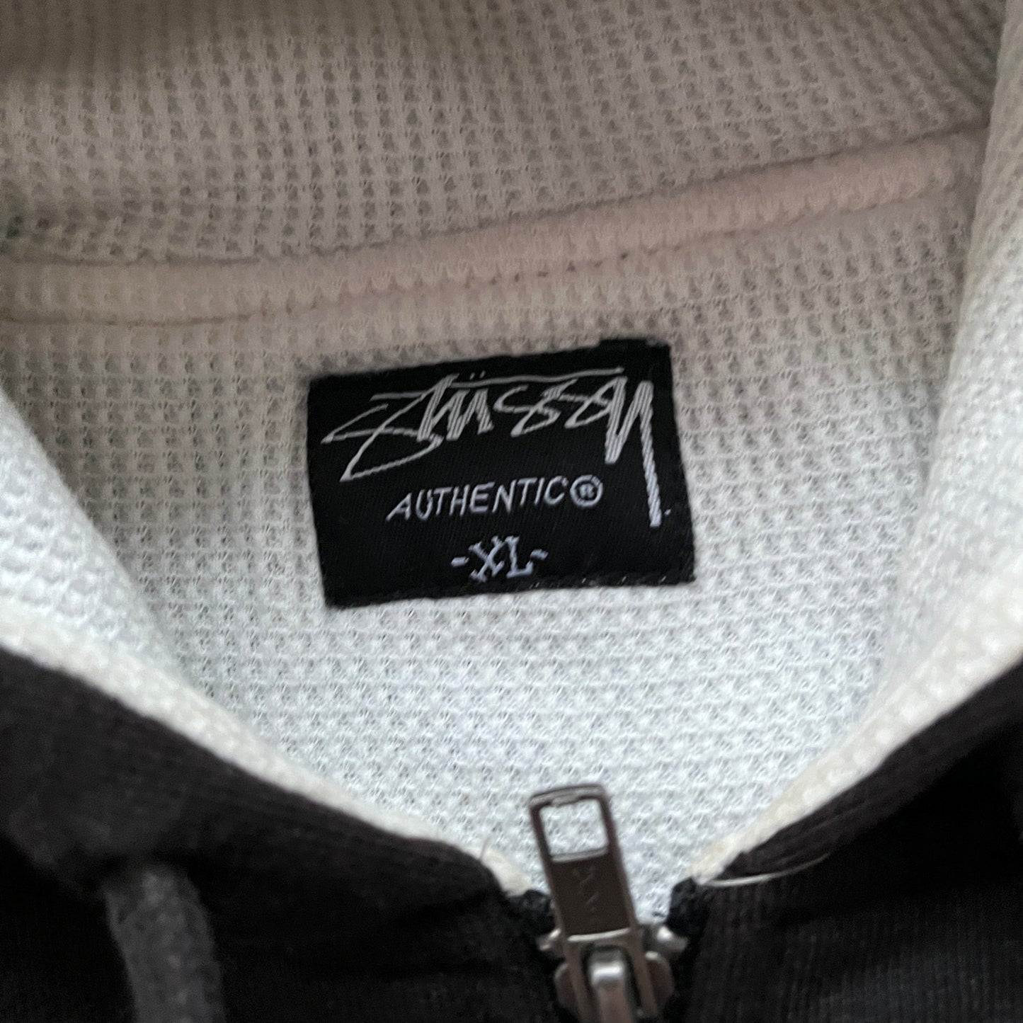 Stussy black 2005 spellout zipup (XL)