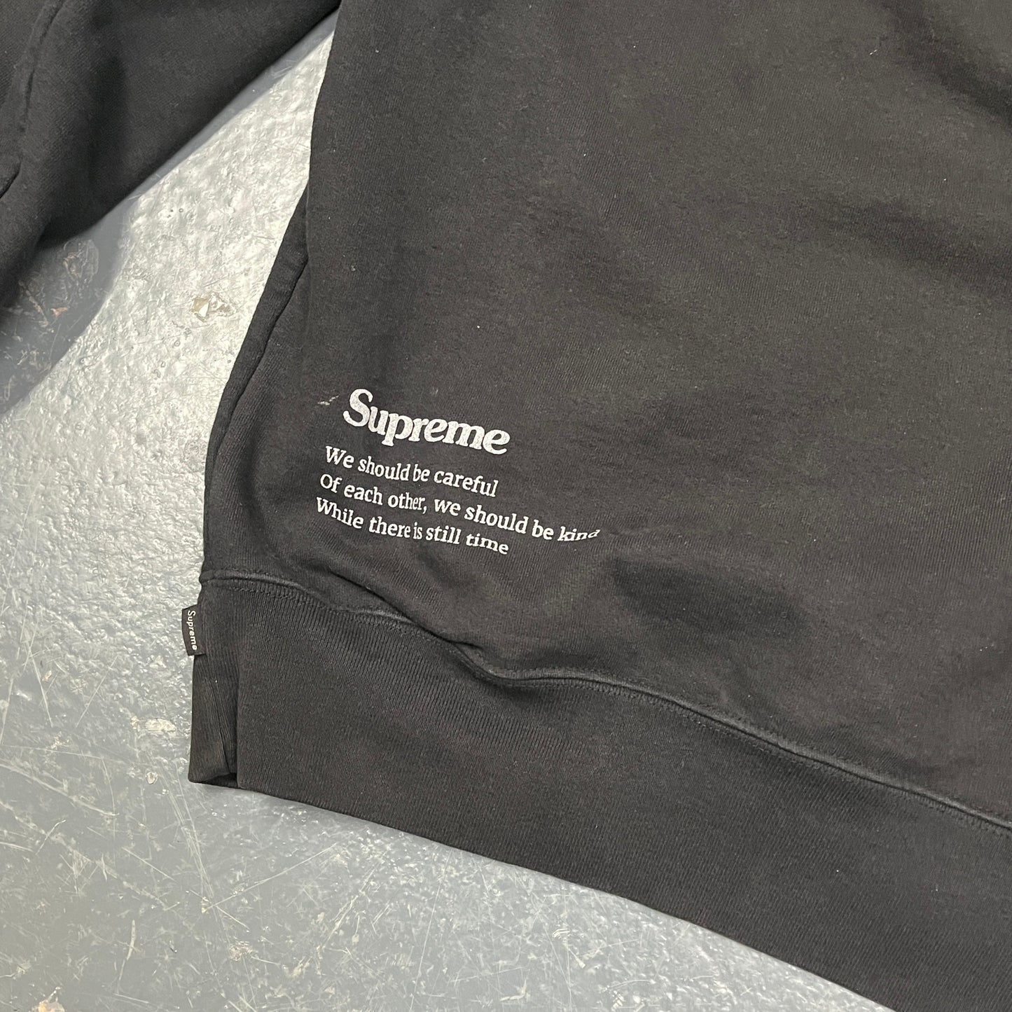 Supreme black grid hoodie (XL)