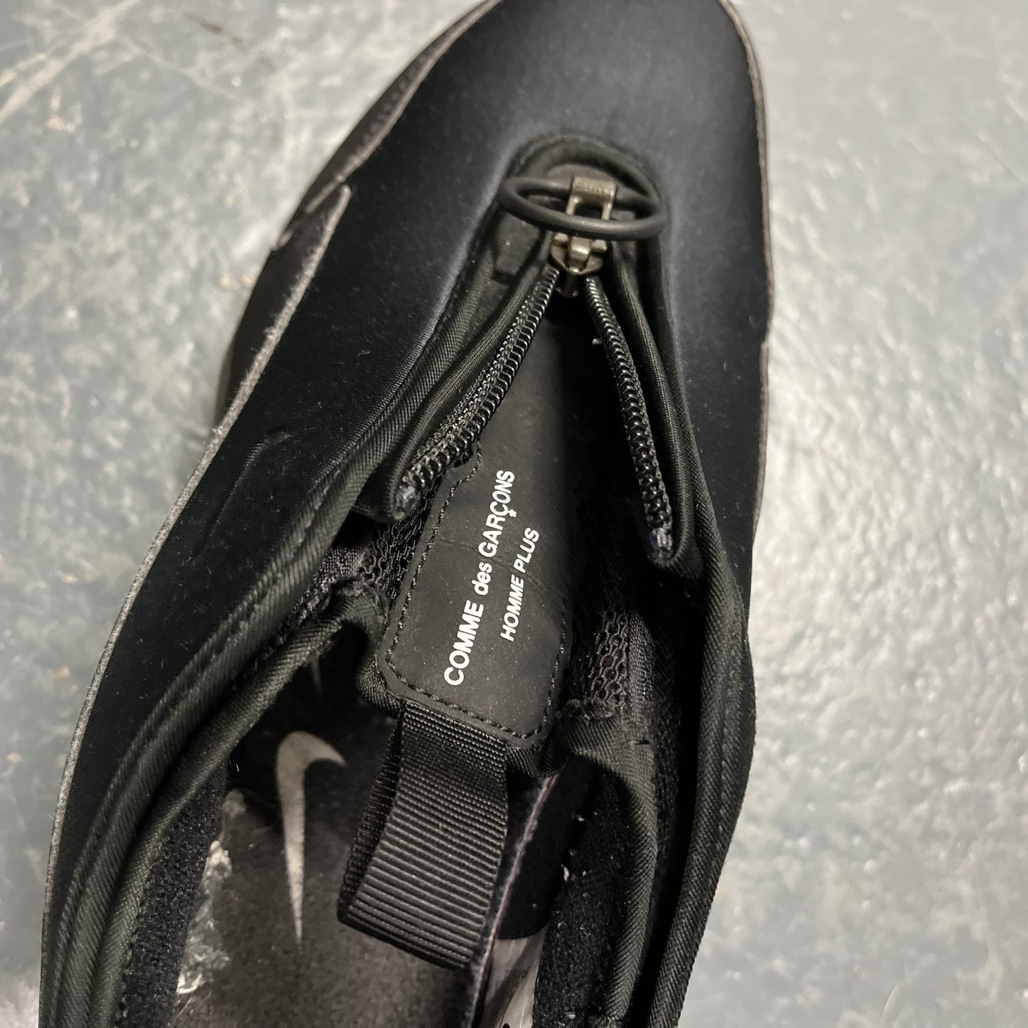 Nike CDG sunder triple black (UK5.5)