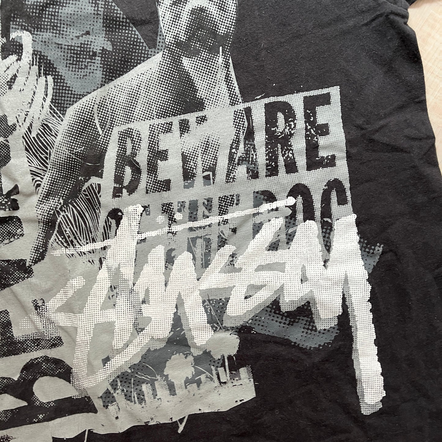 Stussy black beware of the dogs tee (M)