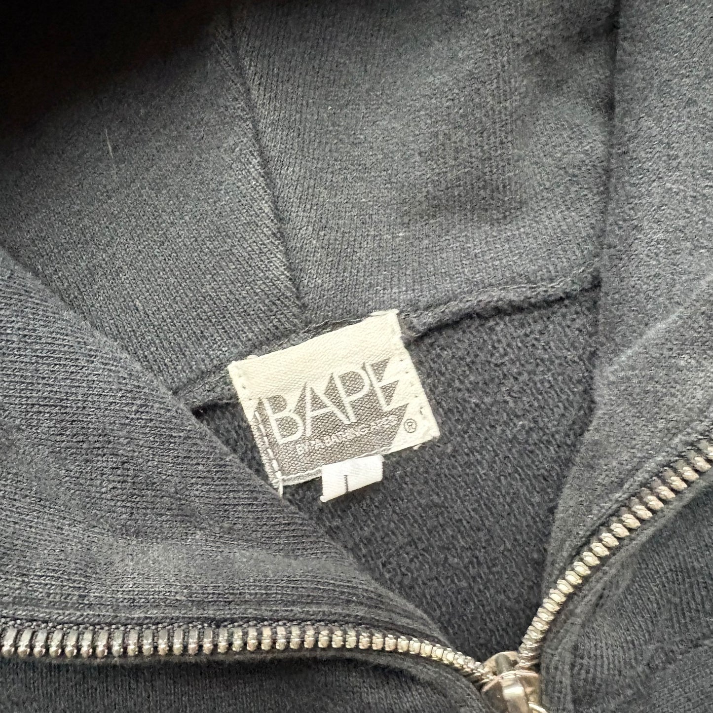 BAPE full zip graphic hoodie (L)