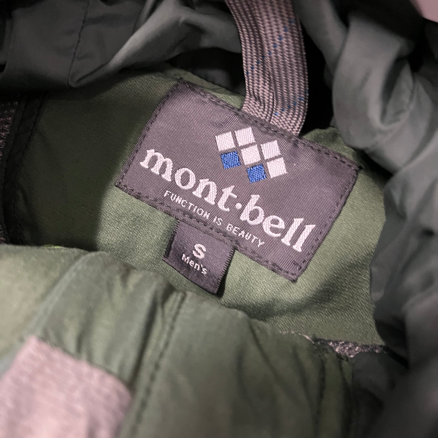 Montbell two tone green shell jacket (S)