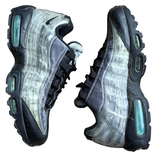 Nike air max 95 aurora green (UK8.5)