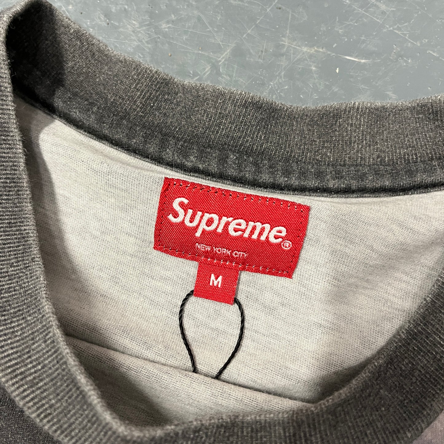 Supreme dash snow tee (M)