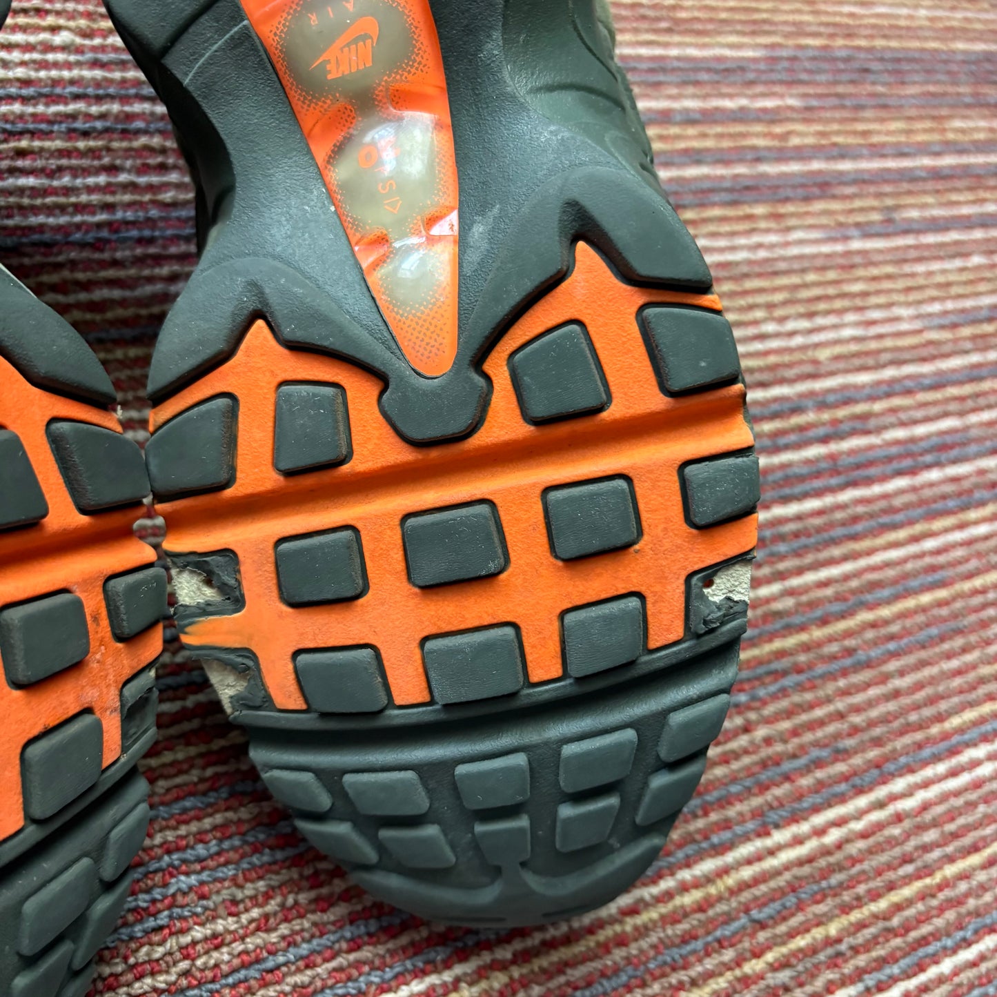 Nike air max 95 total orange (UK7)