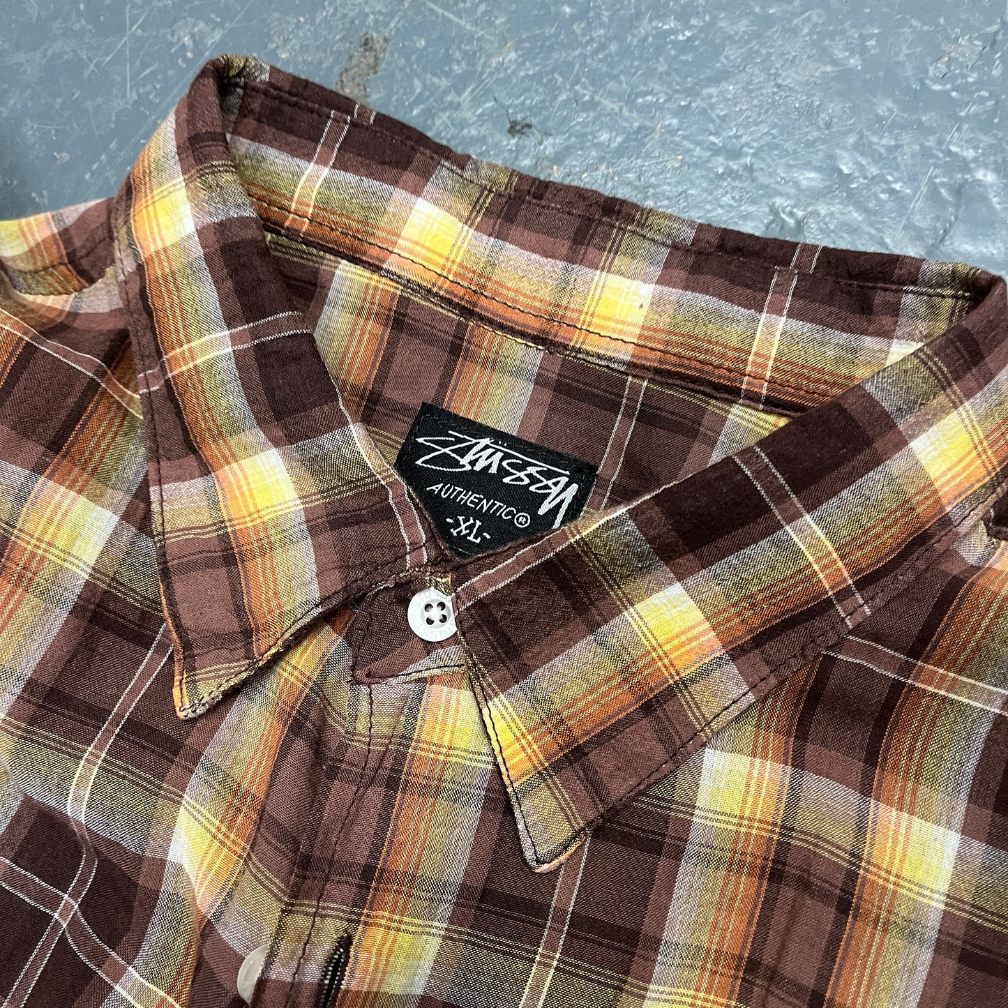 Stussy brown check button up shirt (XL)