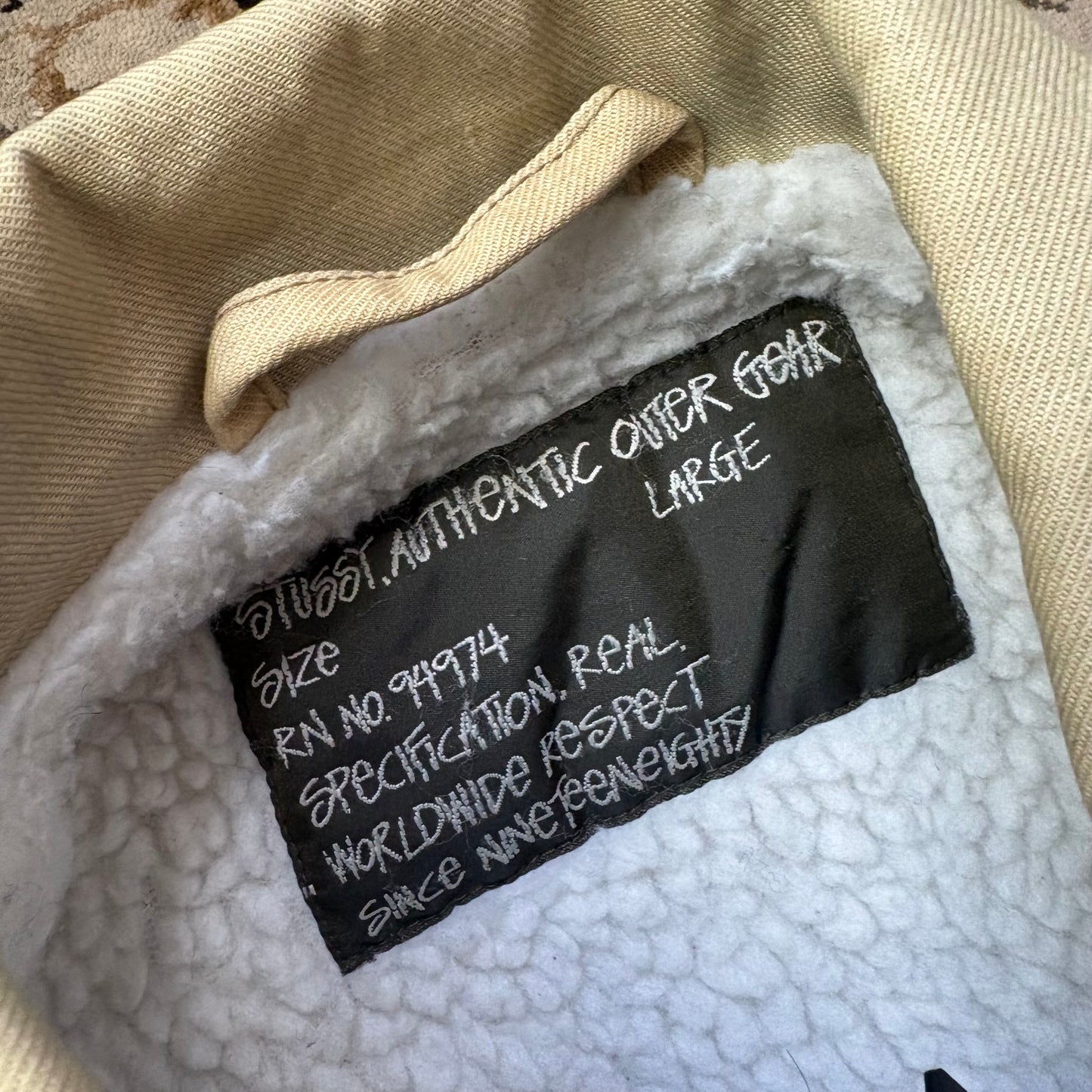 Stussy beige sherpa lined jacket (L)