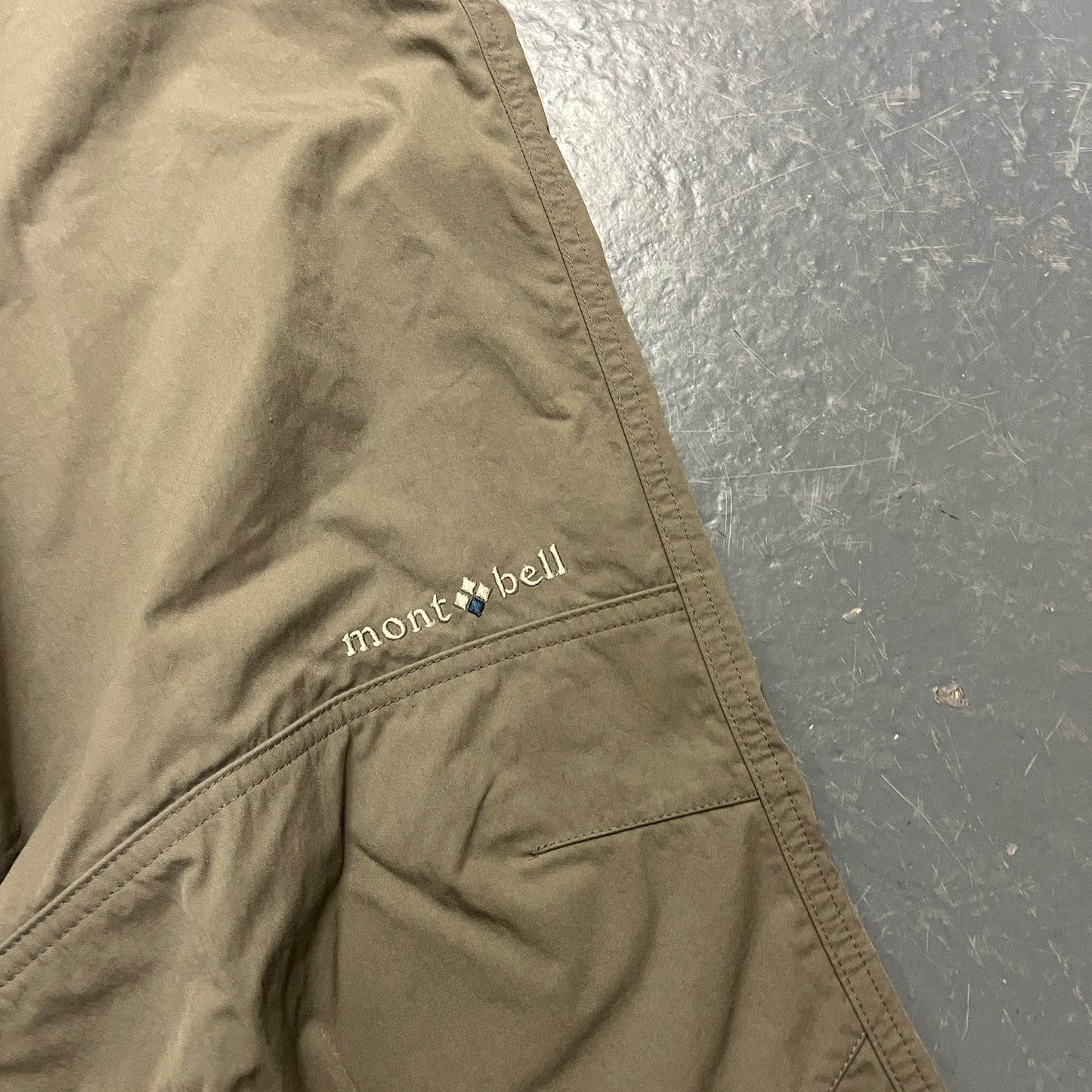 Montbell khaki hiking trousers (W30/32)