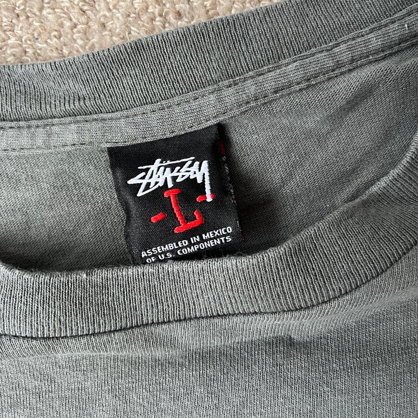 Stussy grey graphic tee (L)