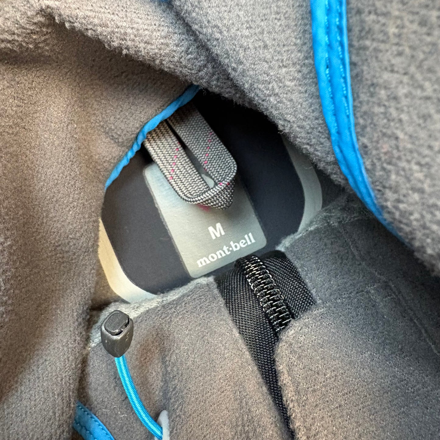 Montbell black shell jacket (M)