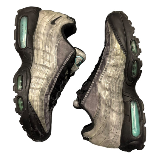 Nike air max 95 aurora green (UK7.5)