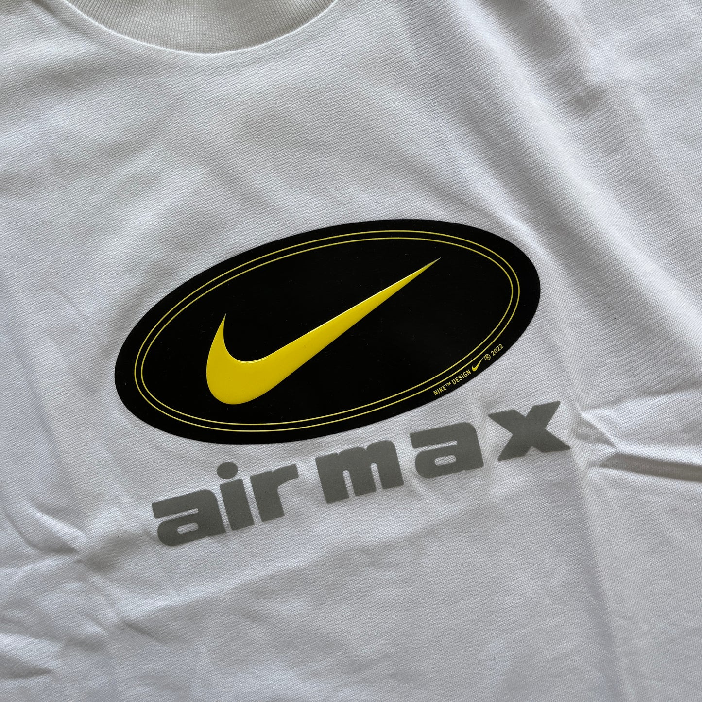 Nike white air max tee (asia exclusive BNWT) (L)