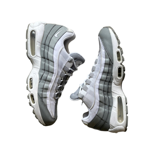 Air max 95 essential white/grey (UK9.5)