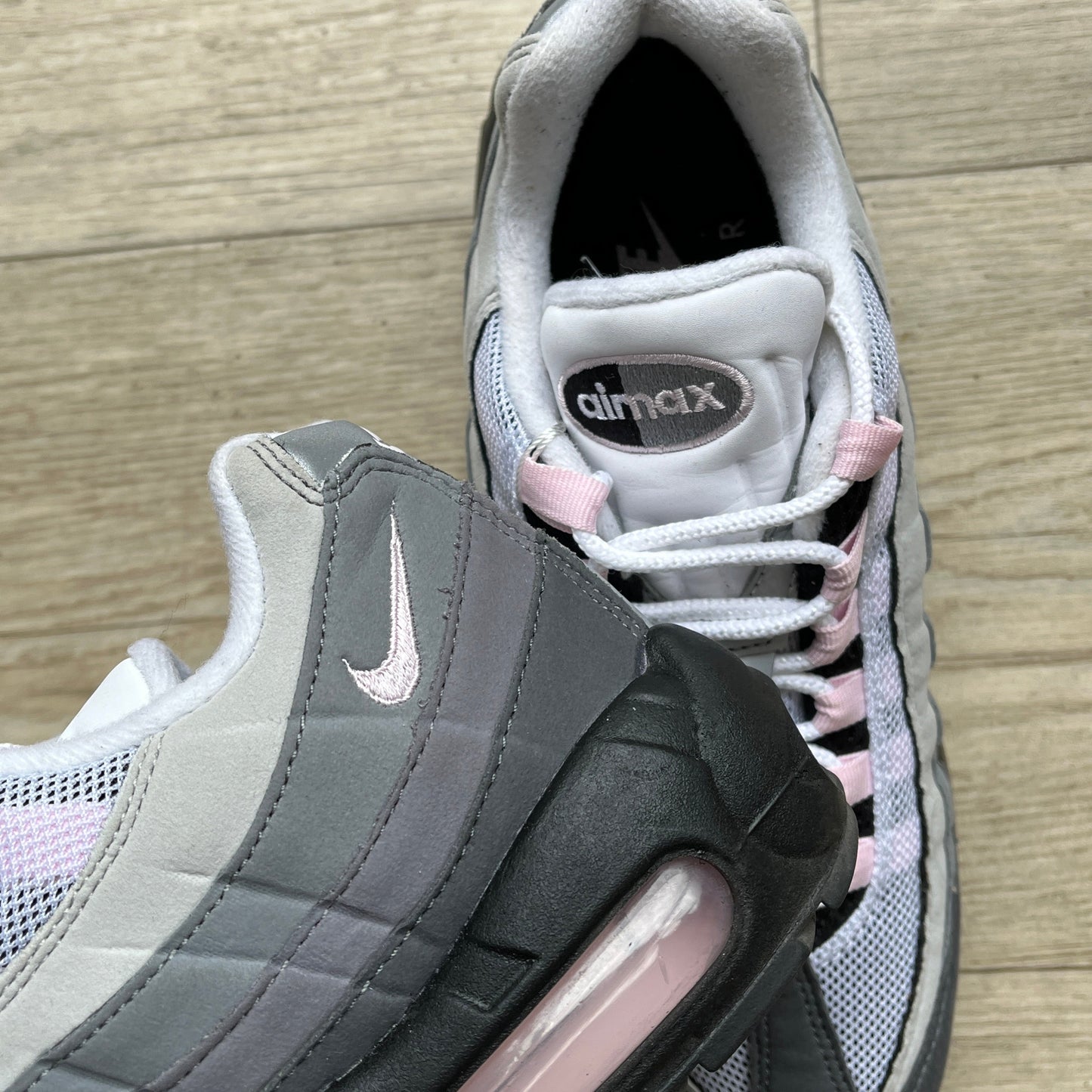 Air max 95 pink foam (UK8)